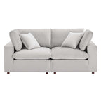 Causeuse en velours performance surrembourrée Commix garnie de duvet