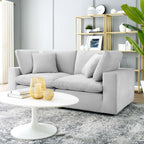 Causeuse en velours performance surrembourrée Commix garnie de duvet