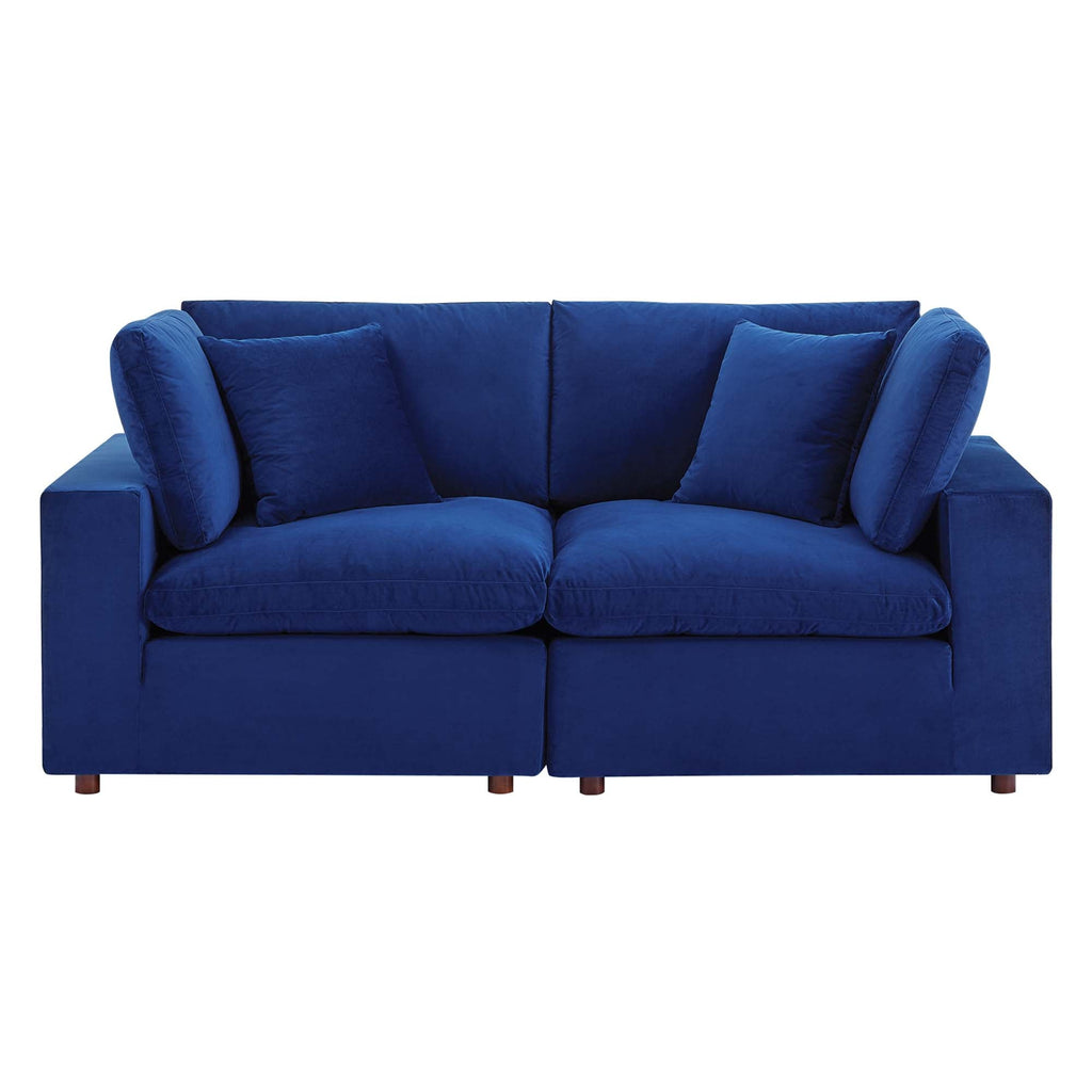 Causeuse en velours performance surrembourrée Commix garnie de duvet