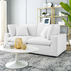 Causeuse en velours performance surrembourrée Commix garnie de duvet