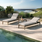 Ensemble de mobilier d'extérieur Northlake 3 pièces en bois de teck avec chaises longues et table d'appoint