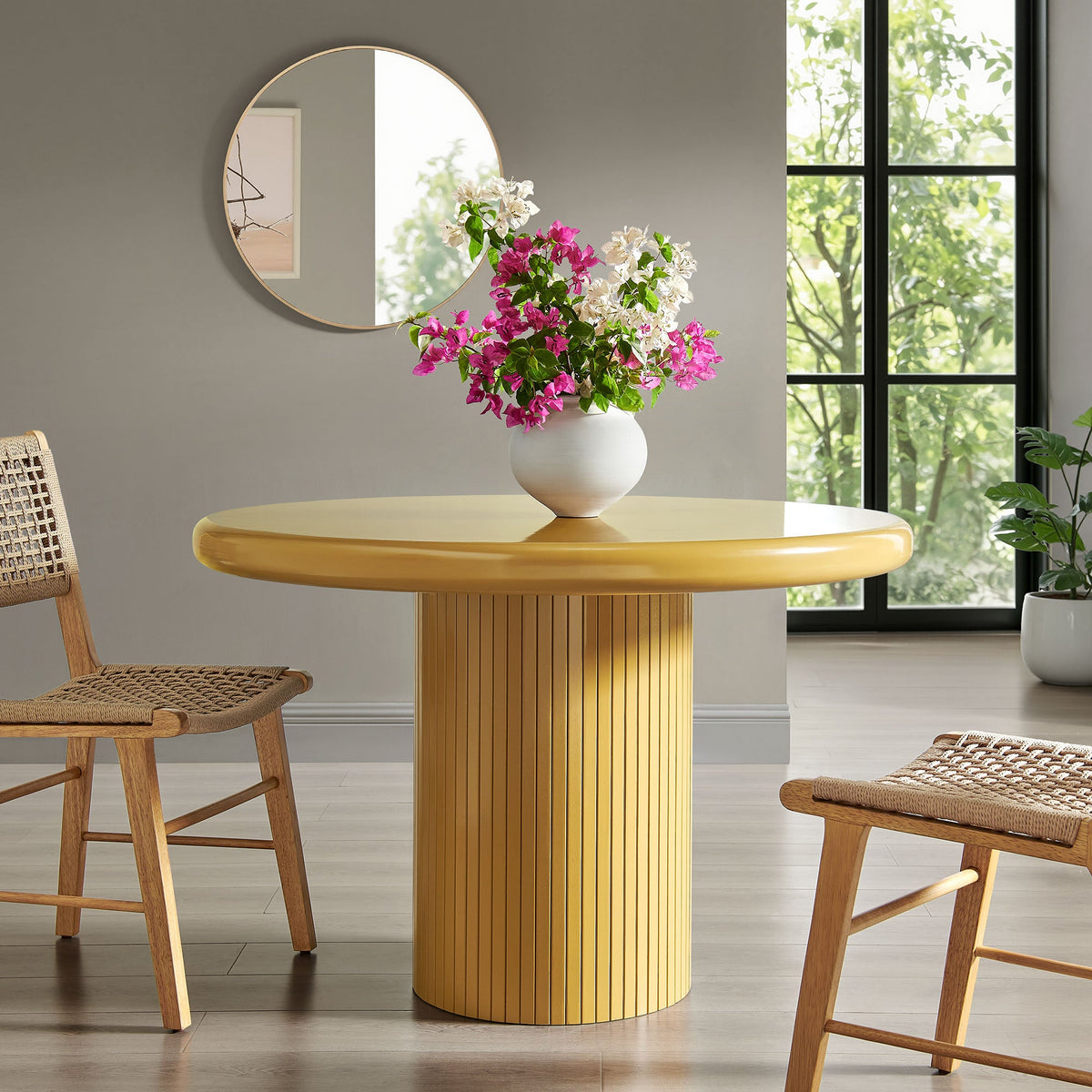Table à manger ronde sur pied en bois peint Belmonte de 45 po