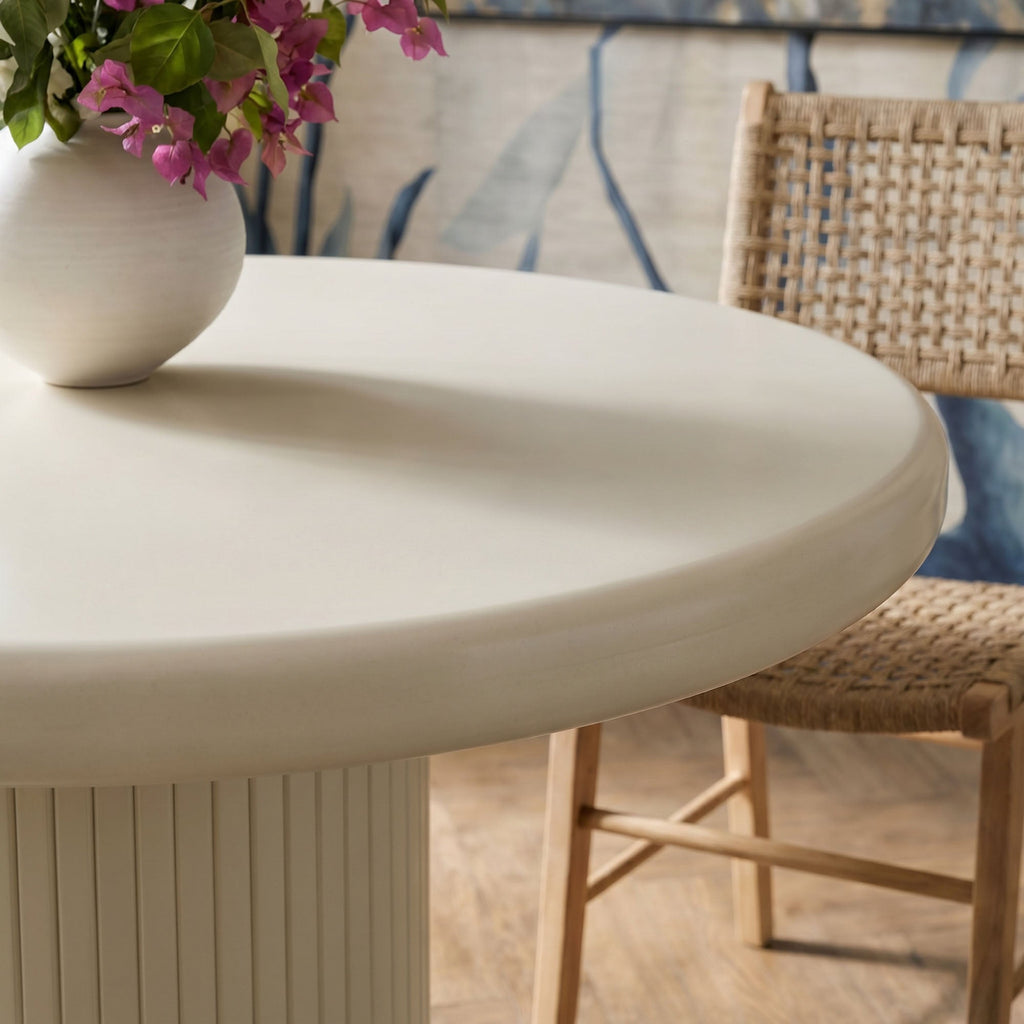 Table à manger ronde sur pied en bois peint Belmonte de 45 po