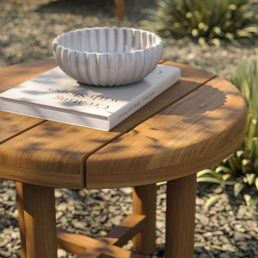 Table d'appoint ronde d'extérieur en teck de 20 pouces Eleni