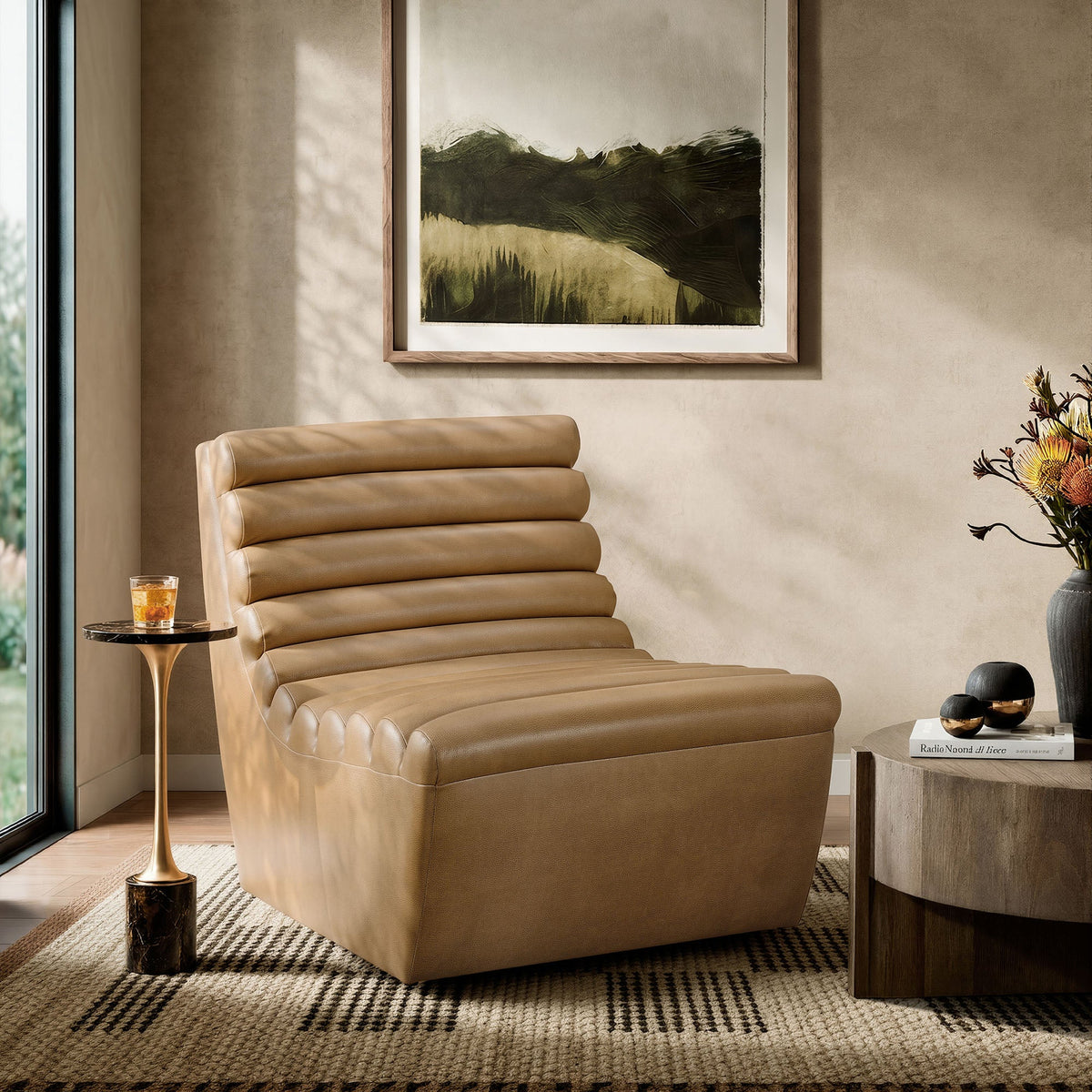 Fauteuil d'appoint sans accoudoirs en similicuir Corbin