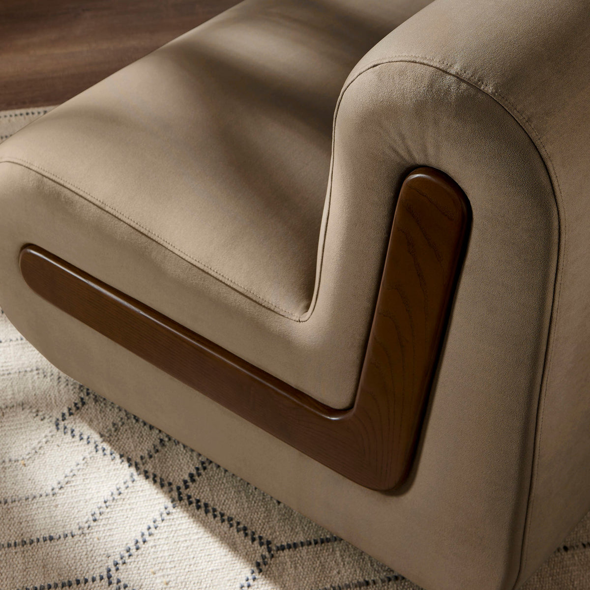 Fauteuil d'appoint en velours Denby Performance