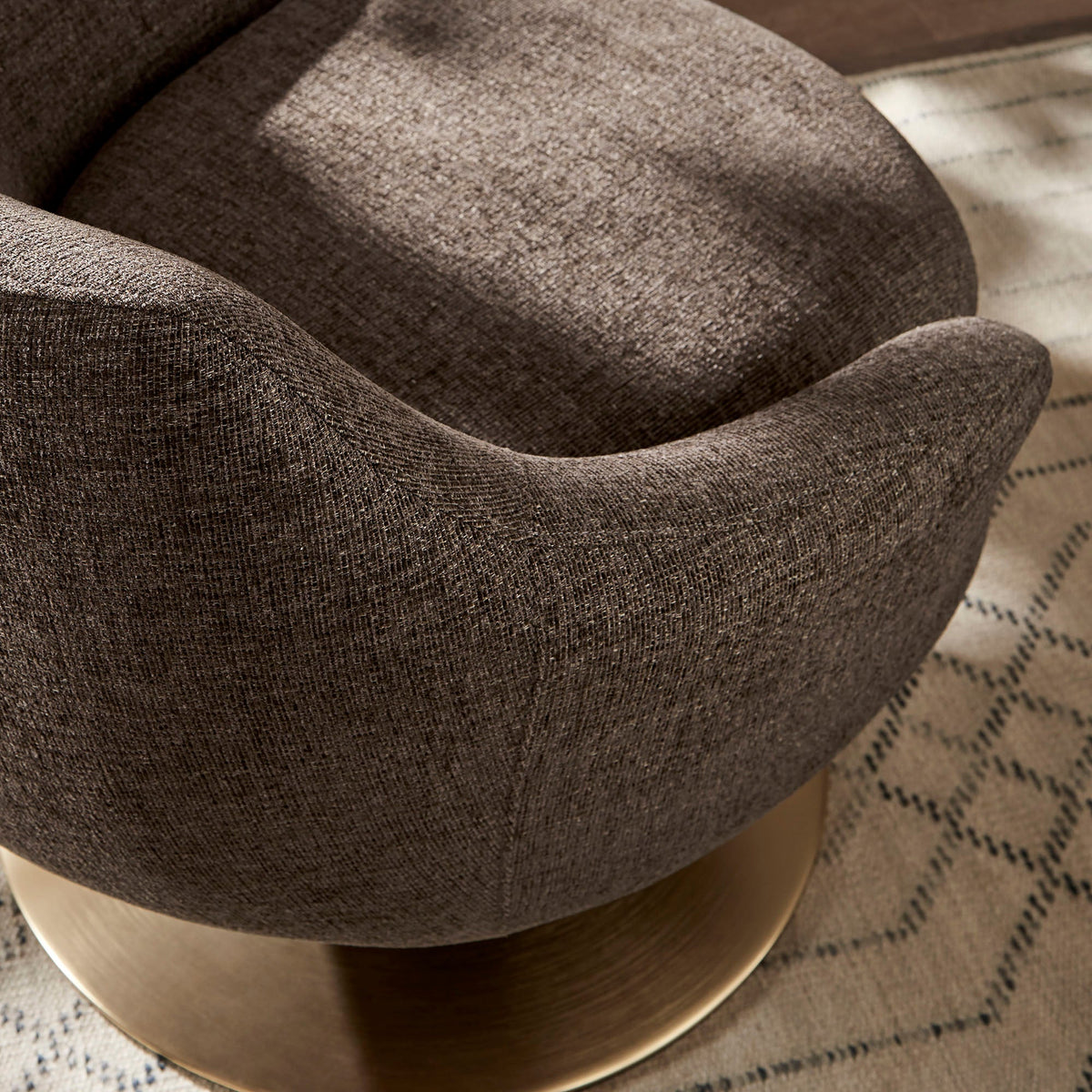 Fauteuil d'appoint pivotant en chenille Quimby Melange