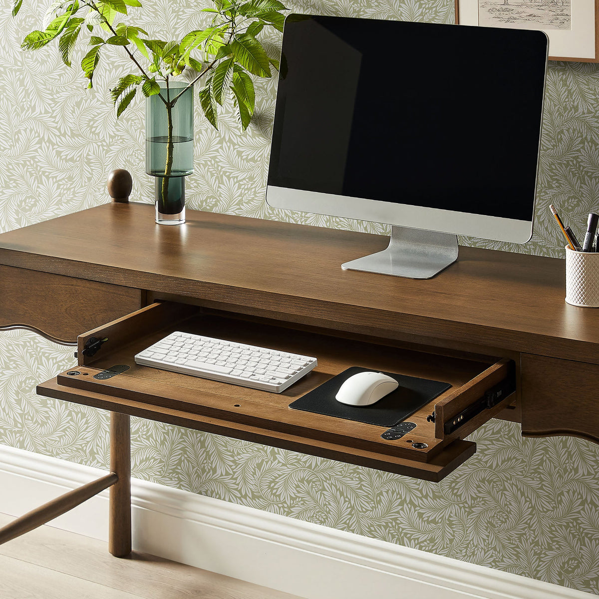 Bureau d'ordinateur en bois Darcy de 62 pouces