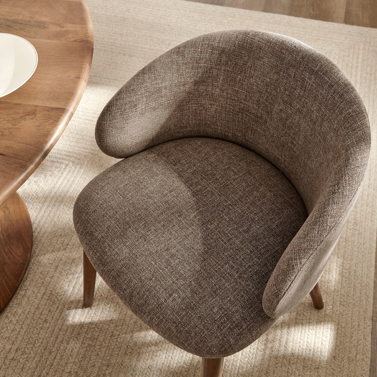 Lot de 2 chaises de salle à manger Anelle rembourrées en tissu
