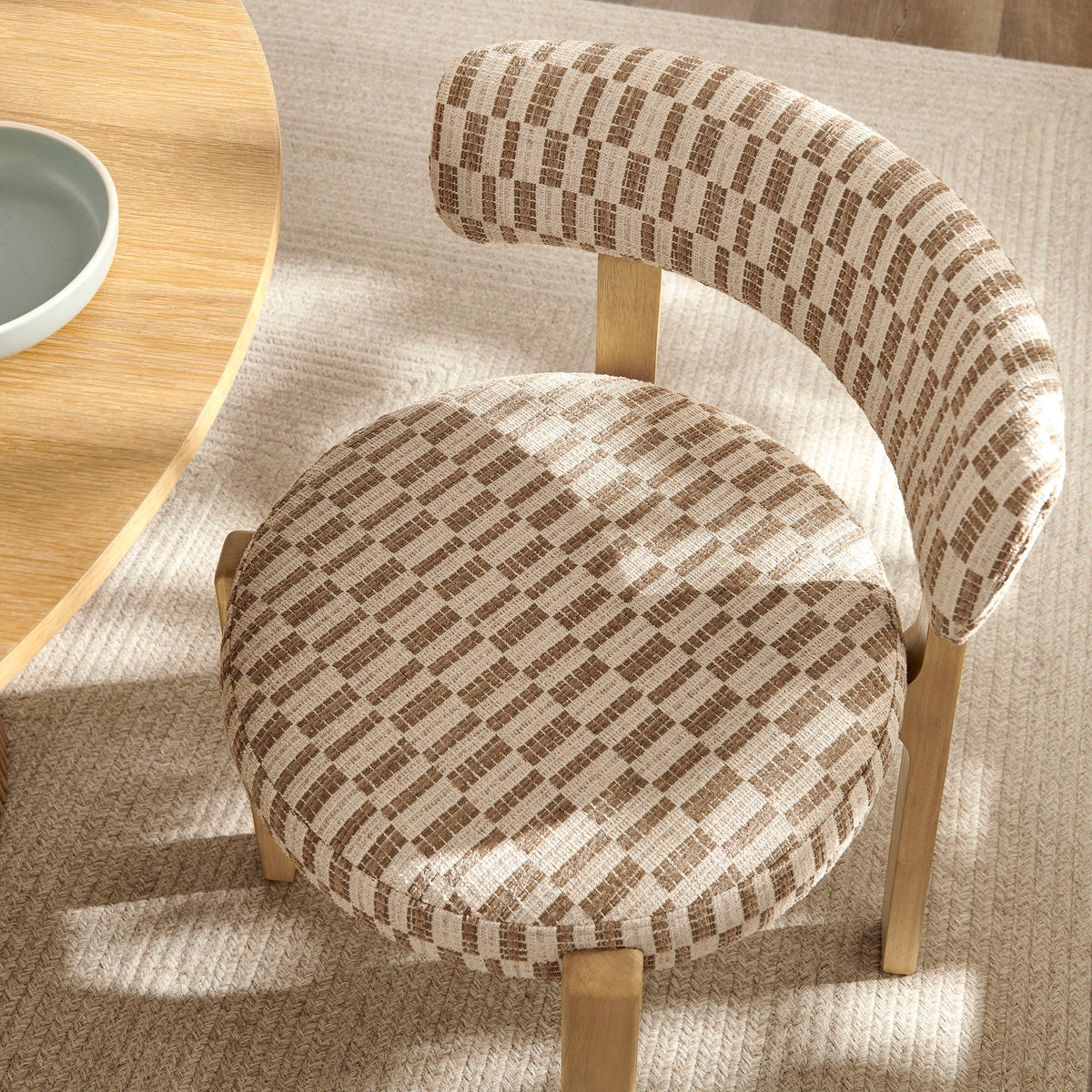 Lot de 2 chaises de salle à manger Marsha rétro en tissu d'ameublement