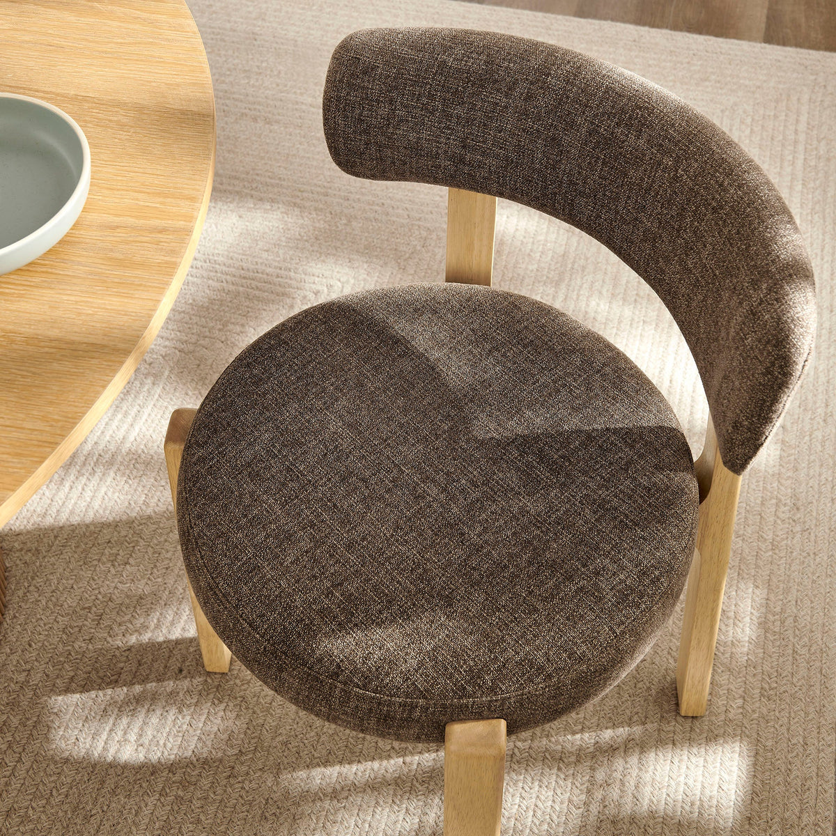 Lot de 2 chaises de salle à manger Marsha en tissu rembourré