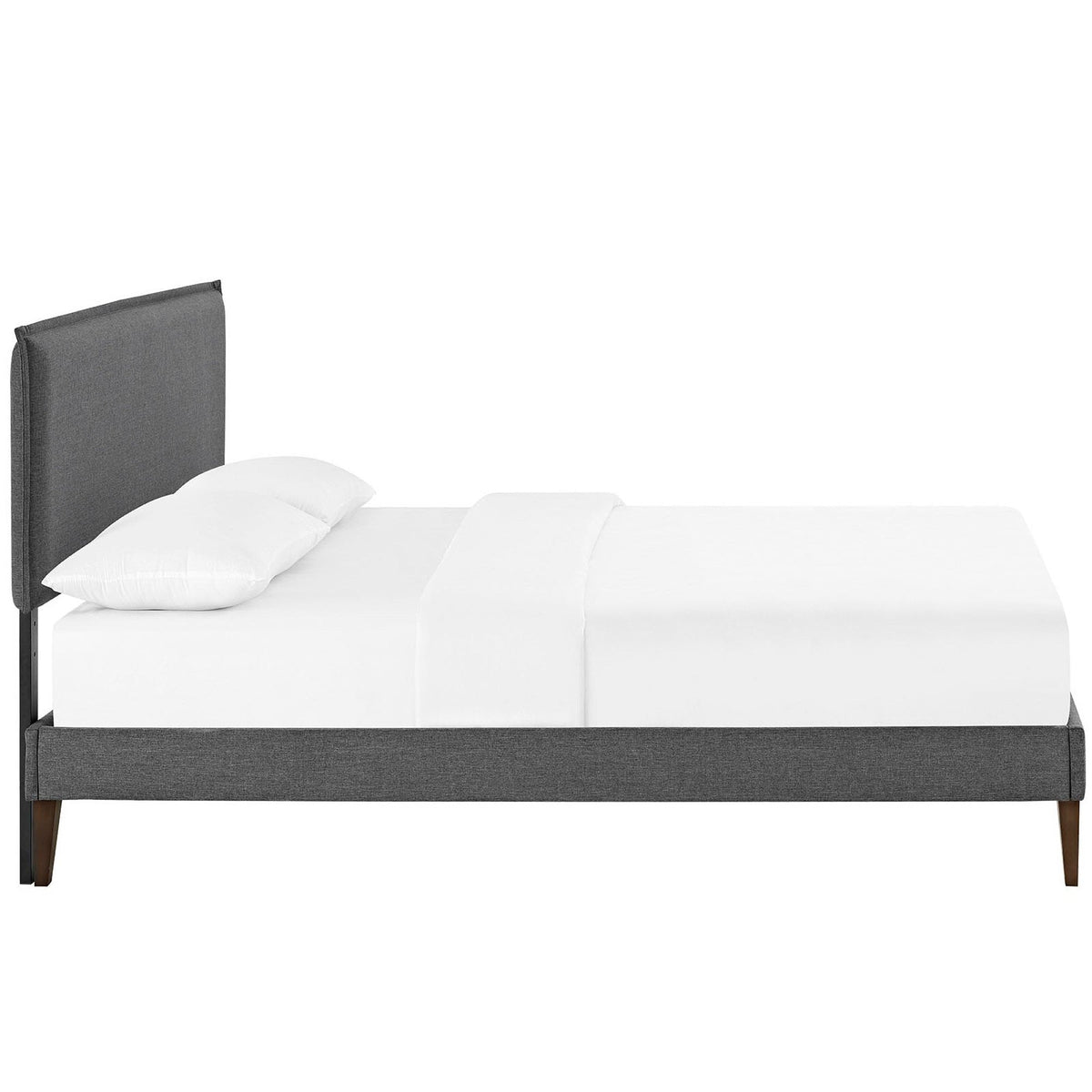 Lit plateforme en tissu Camille avec pieds carrés effilés