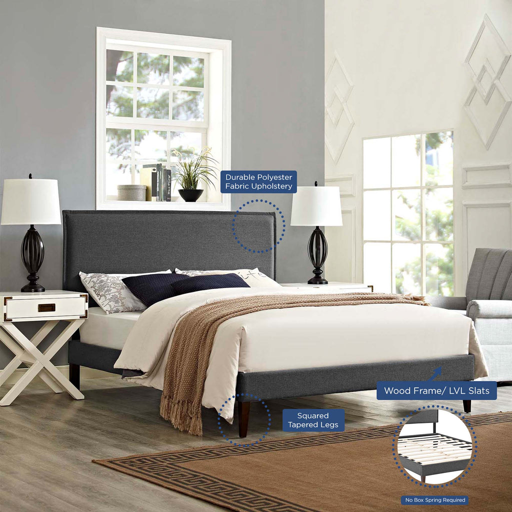 Lit plateforme Amaris en tissu avec pieds carrés effilés