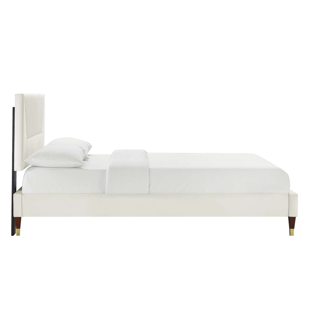 Lit Plateforme Yasmine Channel Capitonnée en Velours Haute Performance avec Pieds en Bois et Or