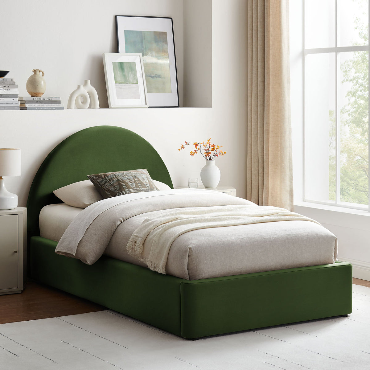 Cadre de lit plateforme de rangement Arched Performance Velvet Resort