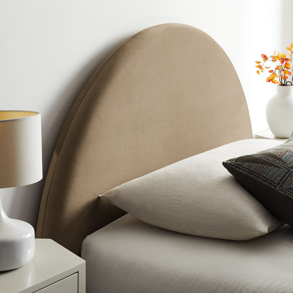 Cadre de lit plateforme de rangement Arched Performance Velvet Resort