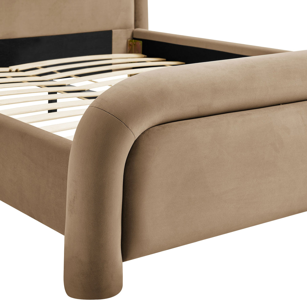 Lit plateforme en velours performant Beck